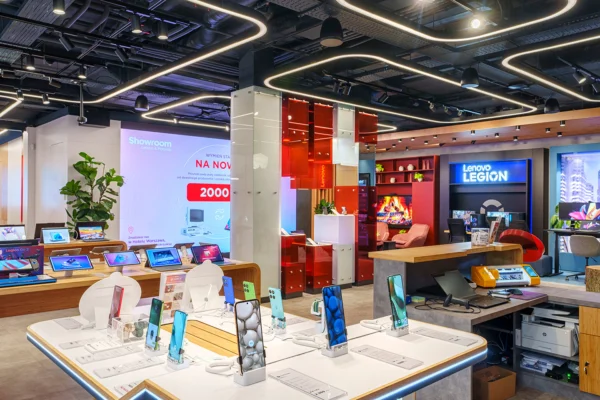 Showroom Lenovo & Motorola-2